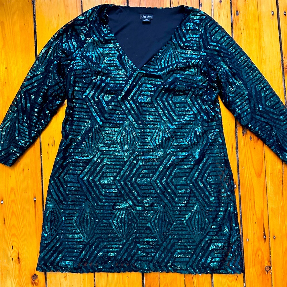 City Chic Emerald Sequin V-Neck Dress